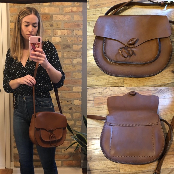 Madewell Handbags - Madewell saddle crossbody bag